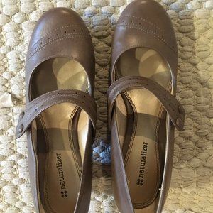 Naturalizer Mary Jane Pump